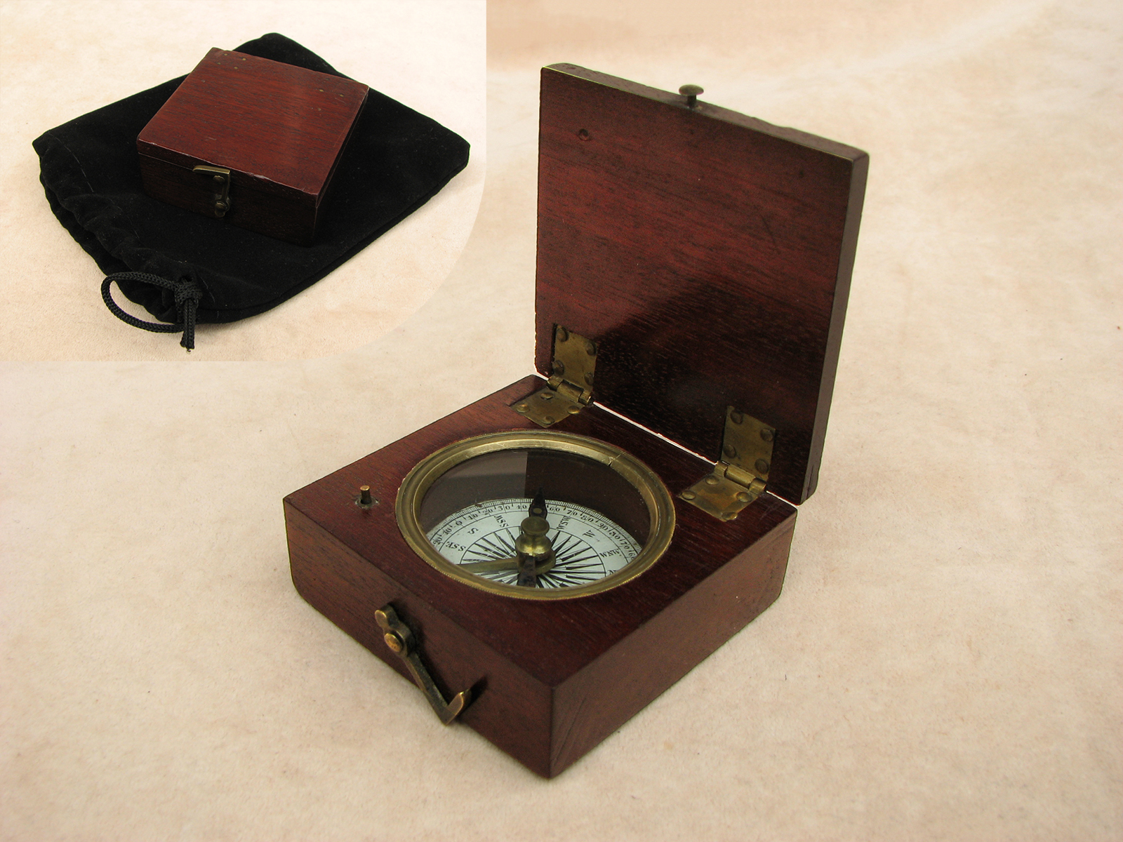 Victorian mahogany pocket compass - Circa 1850